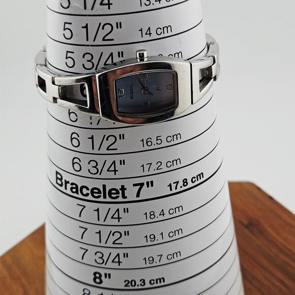 Fossil Women's Silver Tone Minimalist Watch Light Blue Dial Contemporary Link - Picture 7 of 7